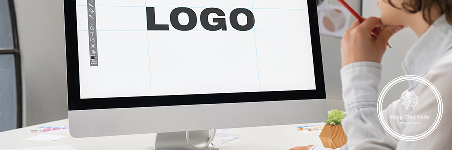 logo-designer-working-computer-desktop logo-designer-working-computer-desktop